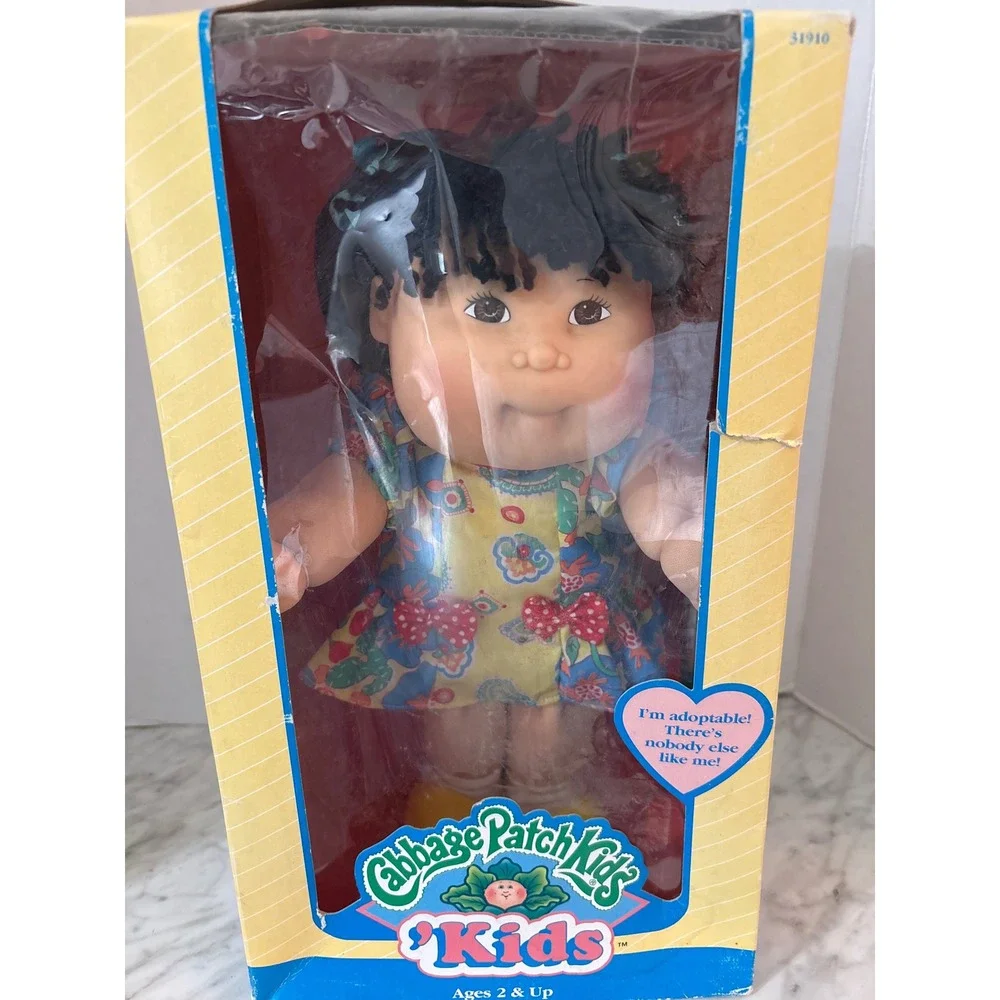 VTG 1993 Cabbage Patch Kids Doll Black Yarn Hair Floral Dress Ursula Cora 11/1